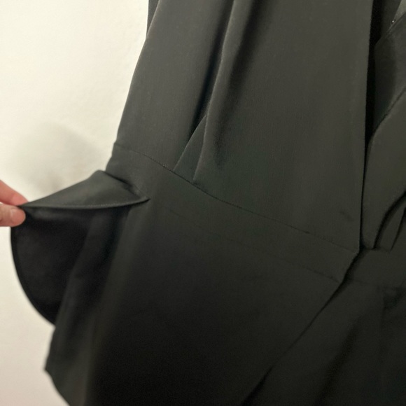 INTERMIX V Neck romper flap over sz small - Picture 7 of 9